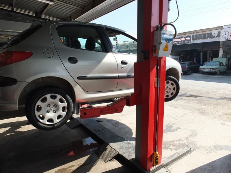Karşıyaka & Çiğli'de Peugeot Yedek Parça